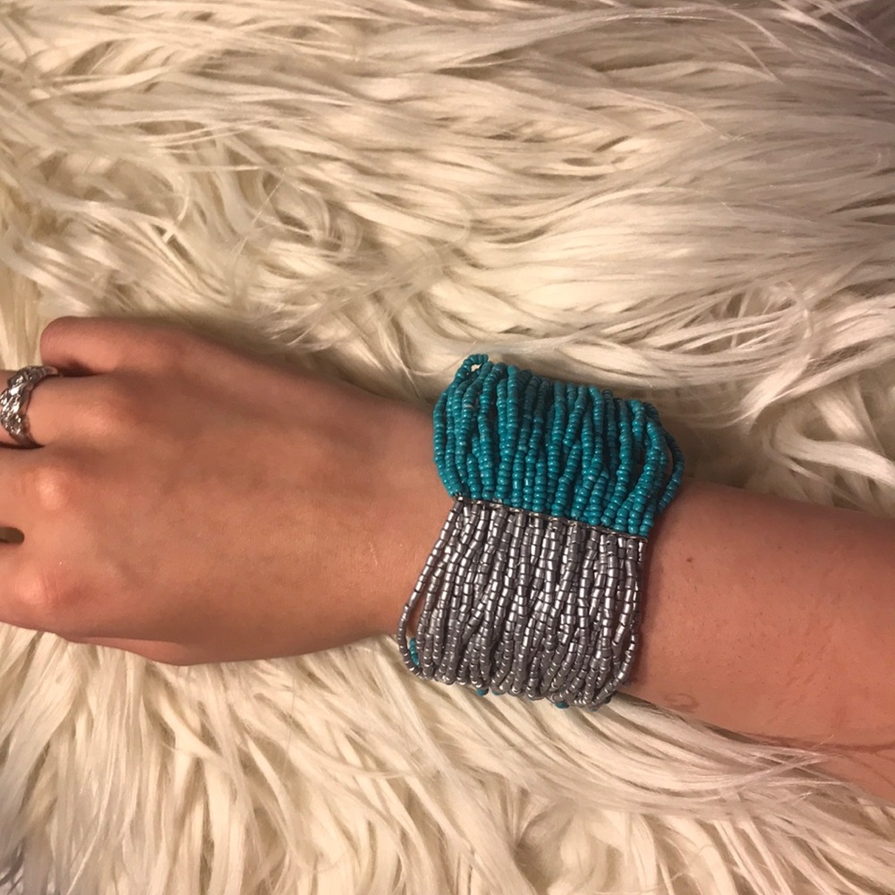 Stretchy multi color bead bracelet